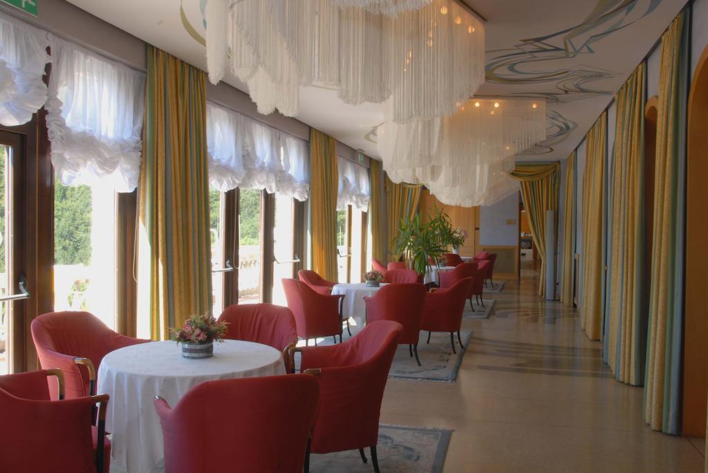 Grand Hotel Astoria Лавароне Екстер'єр фото
