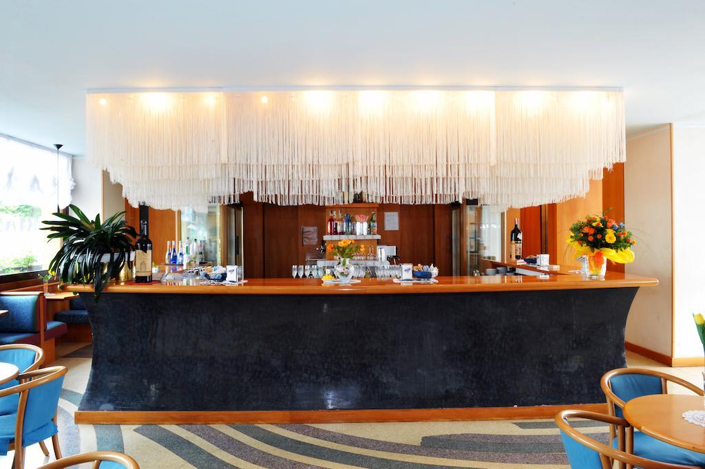 Grand Hotel Astoria Лавароне Екстер'єр фото