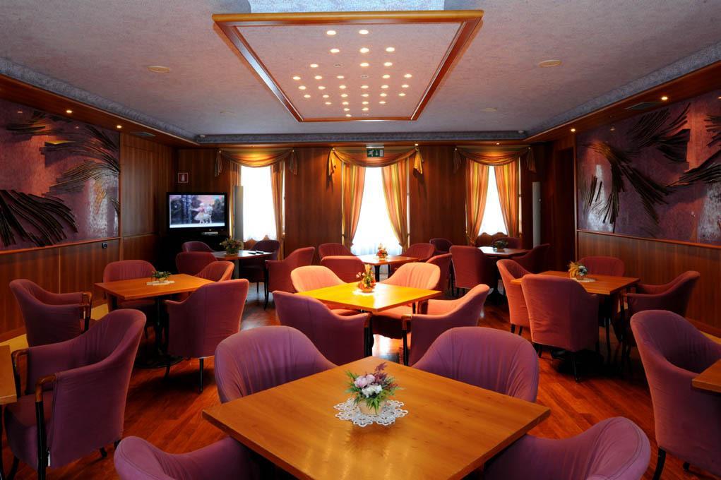 Grand Hotel Astoria Лавароне Екстер'єр фото
